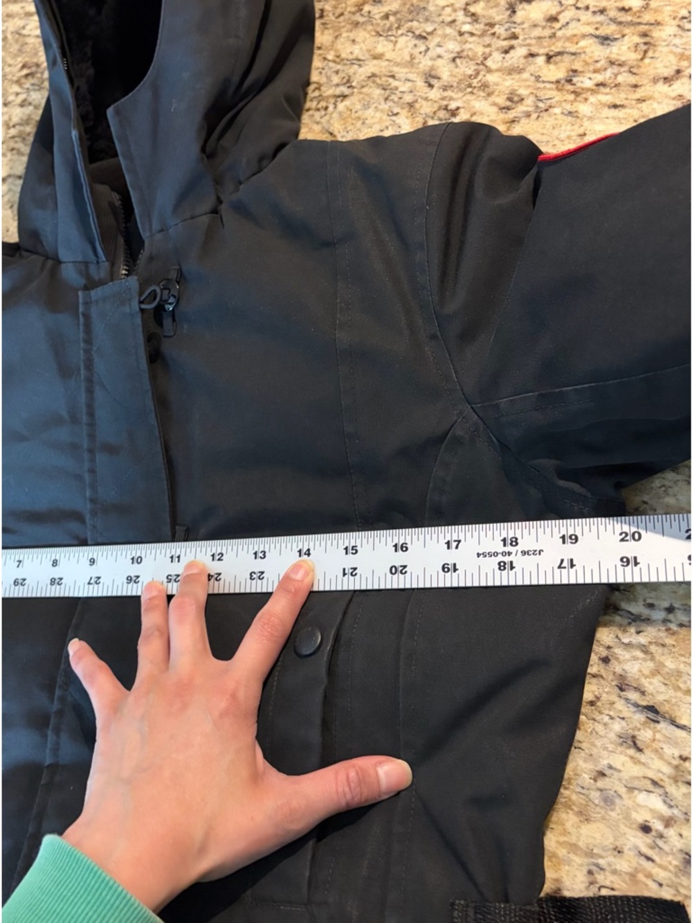 Canada Goose Women's S Black Hooded Long Parka Flawed and heavy used - Picture 13 of 16